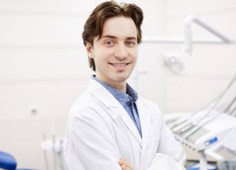 How an Emergency Dentist in Moreno Valley Can Save Your Smile